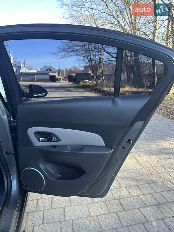 Седан Chevrolet Cruze 2009 в Львове фото 28 Седан Chevrolet Cruze 2009 в Львове