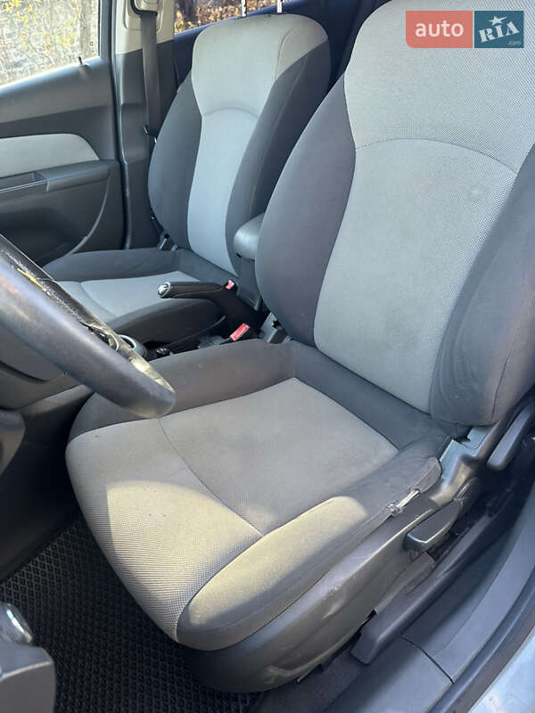 Седан Chevrolet Cruze 2009 в Львове фото 37 Седан Chevrolet Cruze 2009 в Львове