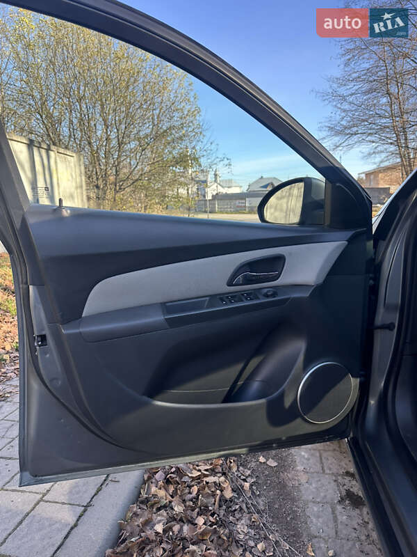 Седан Chevrolet Cruze 2009 в Львове фото 40 Седан Chevrolet Cruze 2009 в Львове