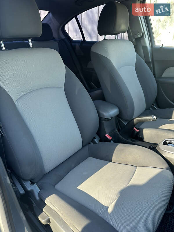 Седан Chevrolet Cruze 2009 в Львове фото 41 Седан Chevrolet Cruze 2009 в Львове