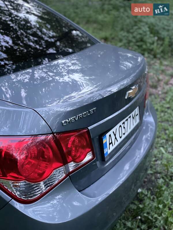 Седан Chevrolet Cruze 2010 в Харькове фото 3 Седан Chevrolet Cruze 2010 в Харькове