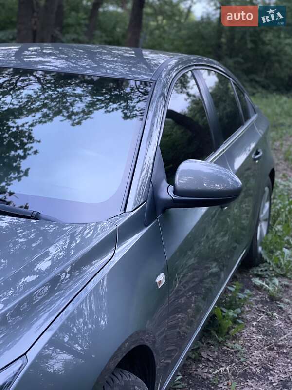 Седан Chevrolet Cruze 2010 в Харькове фото 9 Седан Chevrolet Cruze 2010 в Харькове