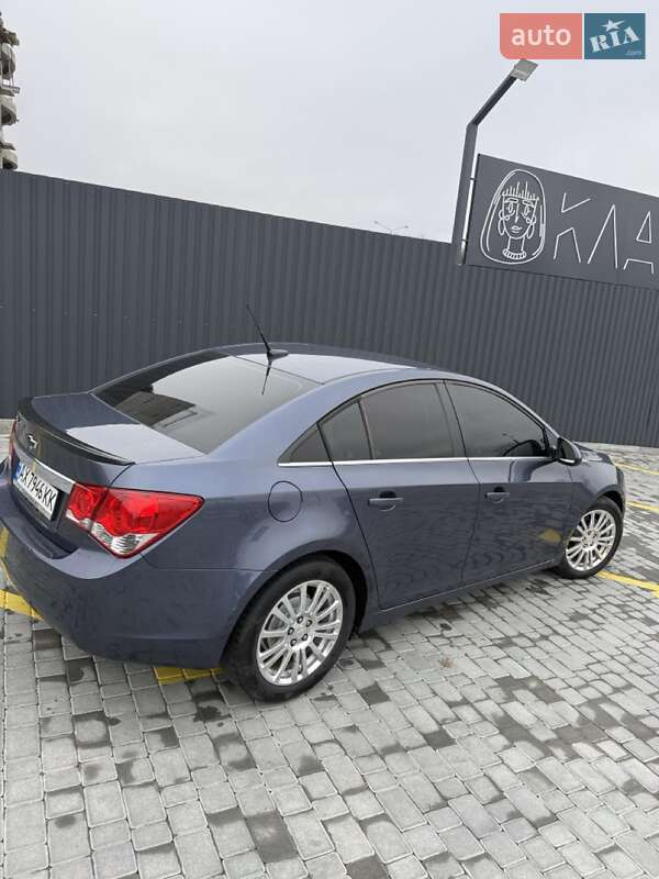 Седан Chevrolet Cruze 2014 в Харькове
