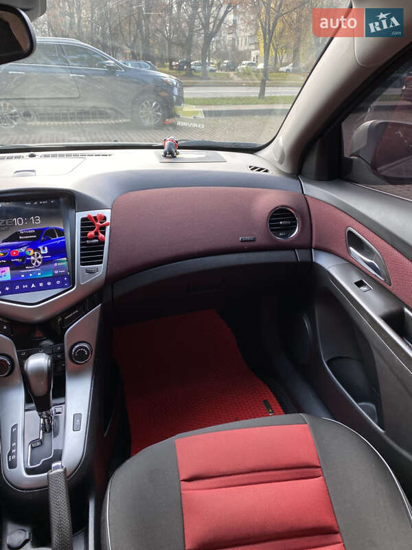 Седан Chevrolet Cruze 2014 в Киеве