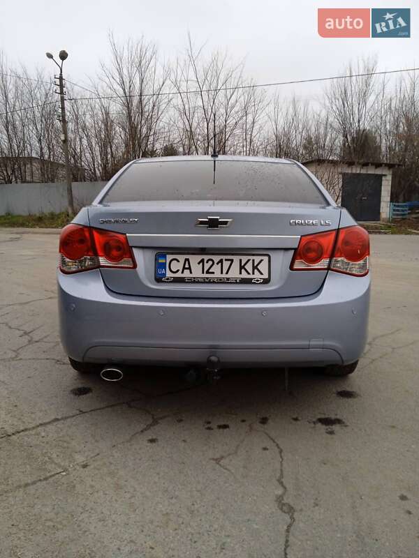 Седан Chevrolet Cruze 2010 в Богуславе