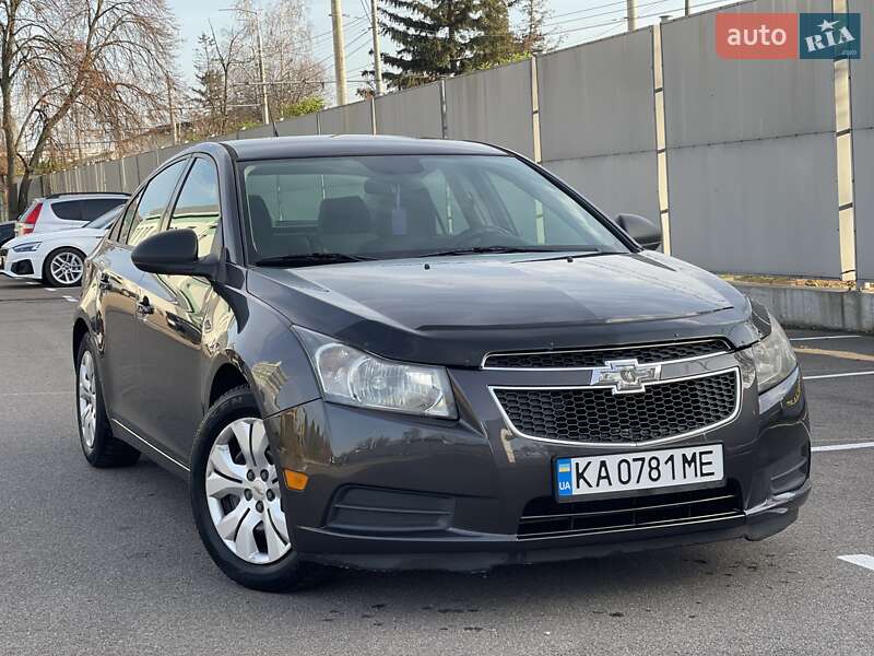 Седан Chevrolet Cruze 2014 в Киеве