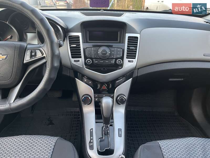 Седан Chevrolet Cruze 2014 в Киеве