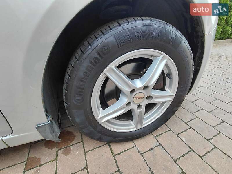 Хэтчбек Chevrolet Cruze 2012 в Львове