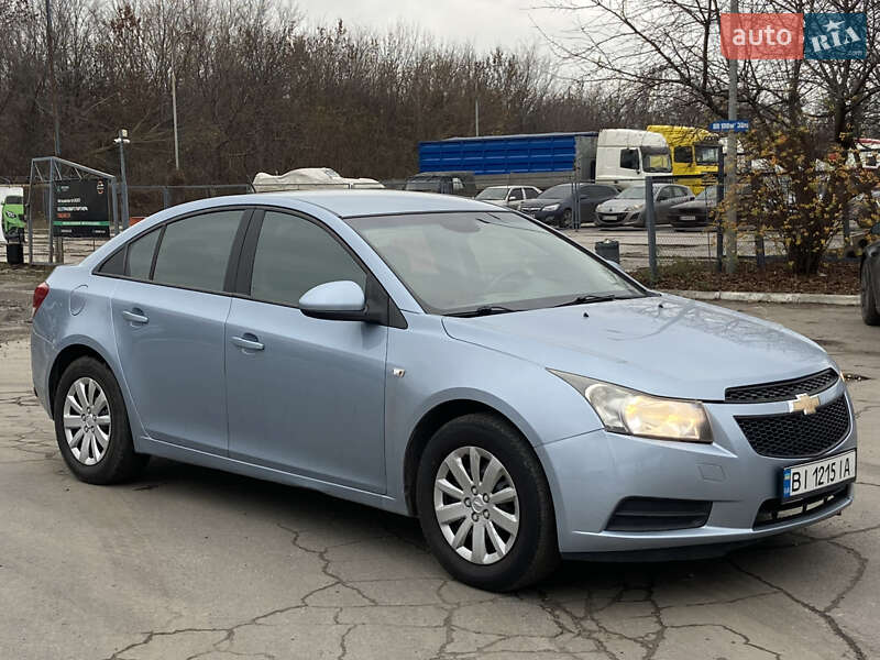Седан Chevrolet Cruze 2009 в Полтаве фото 3 Седан Chevrolet Cruze 2009 в Полтаве