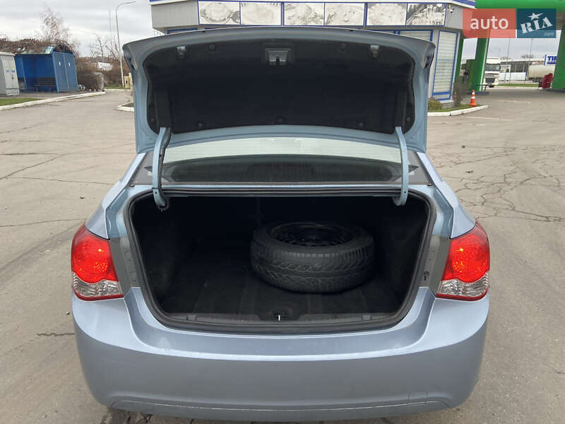 Седан Chevrolet Cruze 2009 в Полтаве фото 11 Седан Chevrolet Cruze 2009 в Полтаве