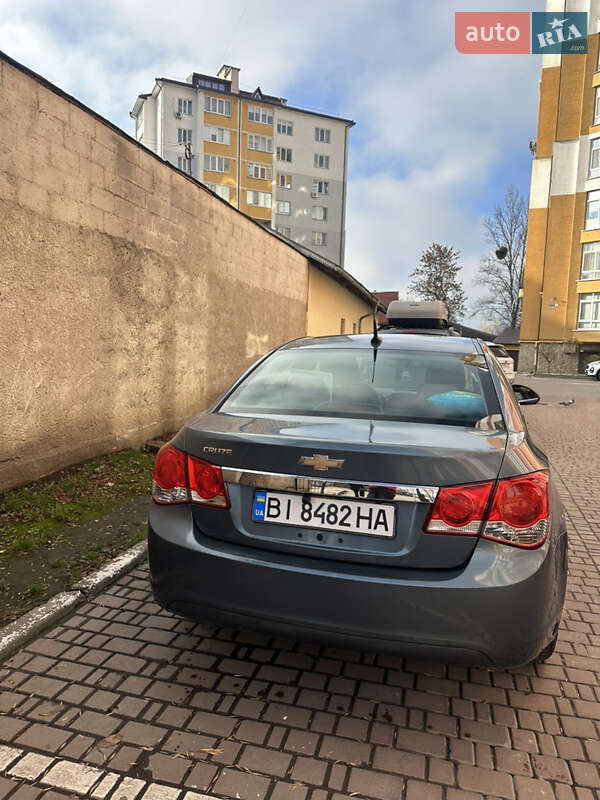 Седан Chevrolet Cruze 2011 в Ивано-Франковске фото 3 Седан Chevrolet Cruze 2011 в Ивано-Франковске