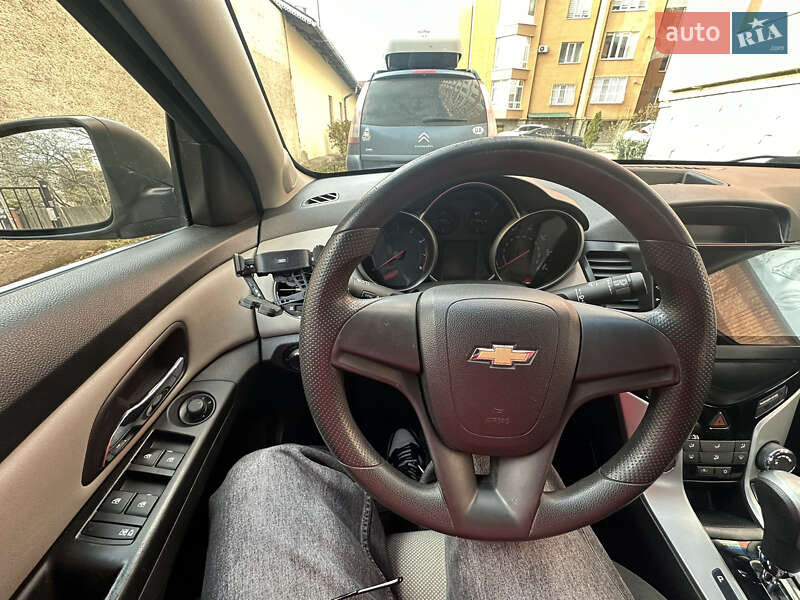 Седан Chevrolet Cruze 2011 в Ивано-Франковске фото 11 Седан Chevrolet Cruze 2011 в Ивано-Франковске