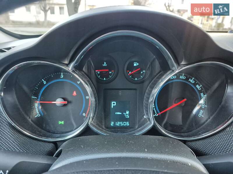Универсал Chevrolet Cruze 2013 в Ровно фото 17 Универсал Chevrolet Cruze 2013 в Ровно