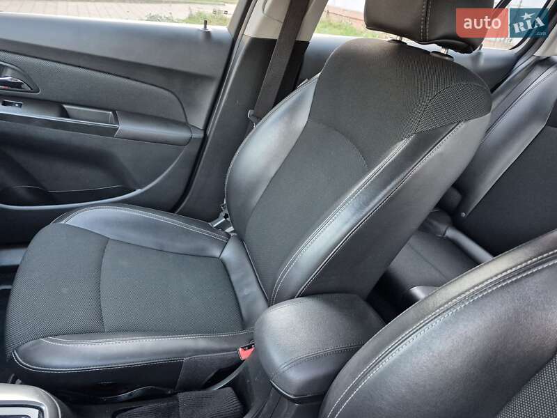 Универсал Chevrolet Cruze 2013 в Ровно фото 25 Универсал Chevrolet Cruze 2013 в Ровно