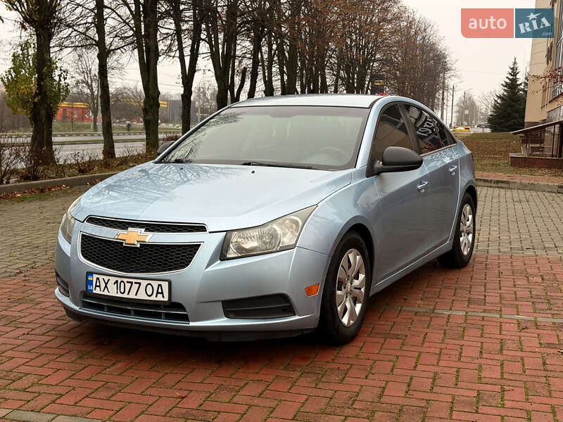Седан Chevrolet Cruze 2011 в Харькове