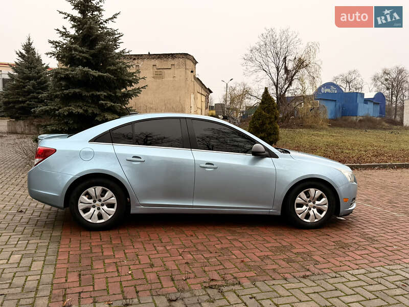 Седан Chevrolet Cruze 2011 в Харькове