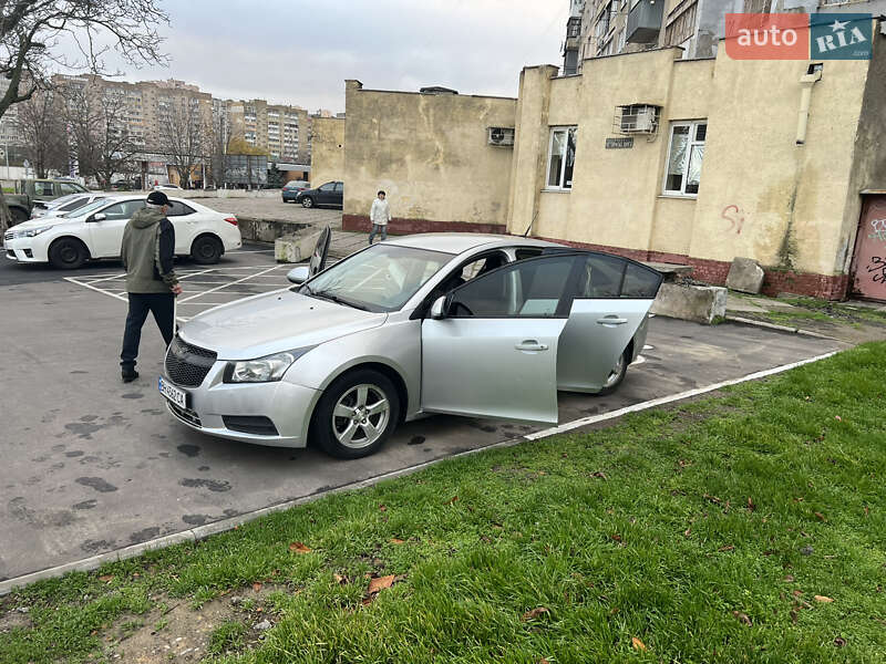 Седан Chevrolet Cruze 2015 в Одессе фото 18 Седан Chevrolet Cruze 2015 в Одессе