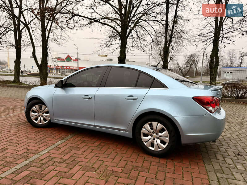 Седан Chevrolet Cruze 2011 в Харькове фото 16 Седан Chevrolet Cruze 2011 в Харькове