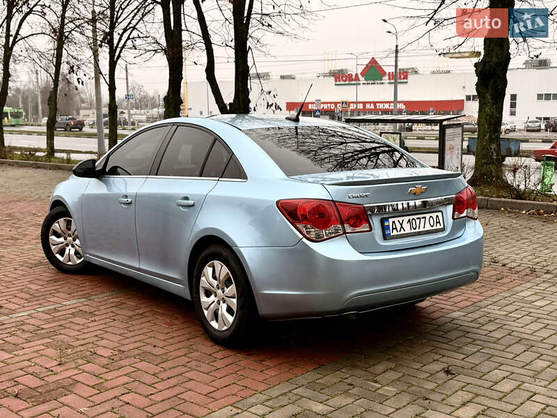 Седан Chevrolet Cruze 2011 в Харькове фото 22 Седан Chevrolet Cruze 2011 в Харькове