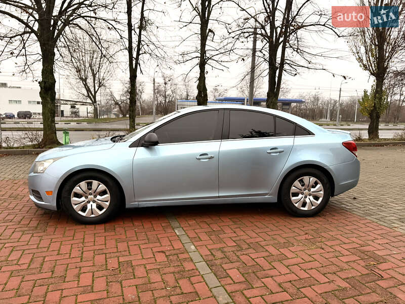 Седан Chevrolet Cruze 2011 в Харькове фото 24 Седан Chevrolet Cruze 2011 в Харькове