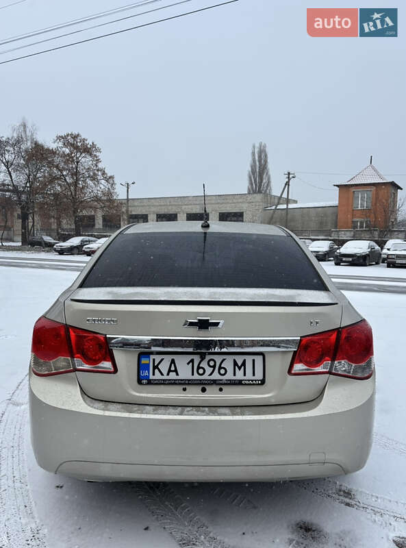 Седан Chevrolet Cruze 2014 в Чернигове