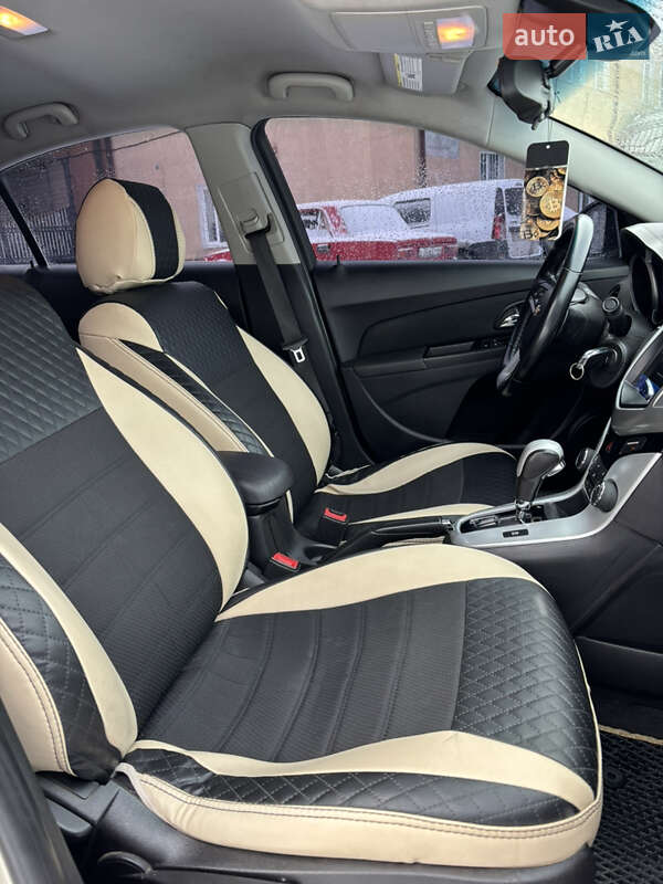 Седан Chevrolet Cruze 2014 в Чернигове