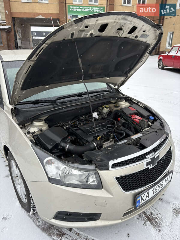 Седан Chevrolet Cruze 2014 в Чернигове