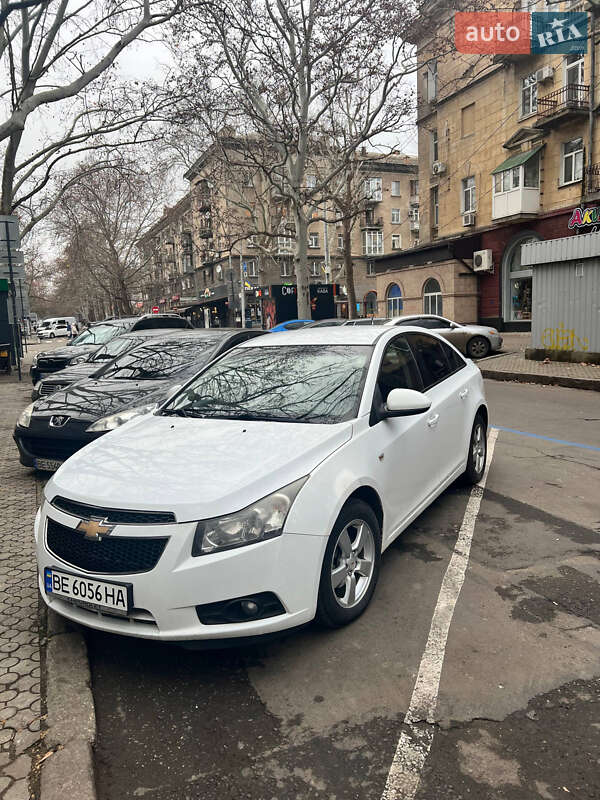 Седан Chevrolet Cruze 2010 в Миколаєві