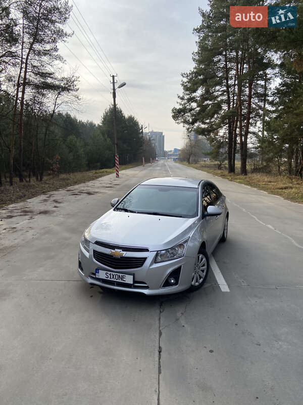 Седан Chevrolet Cruze 2012 в Шепетівці
