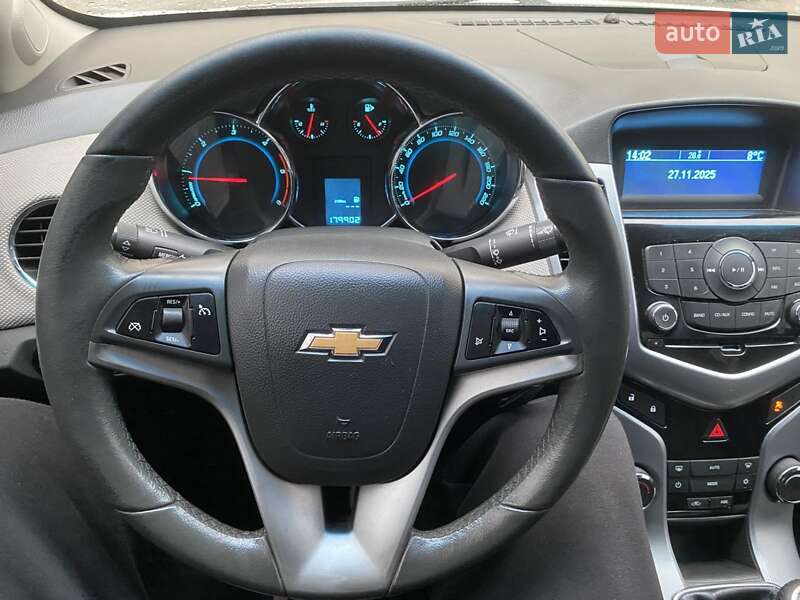Седан Chevrolet Cruze 2010 в Кременчуге