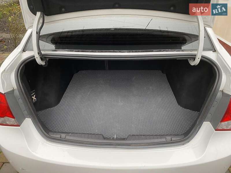 Седан Chevrolet Cruze 2010 в Кременчуге