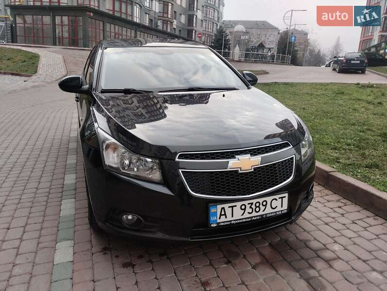 Седан Chevrolet Cruze 2012 в Івано-Франківську
