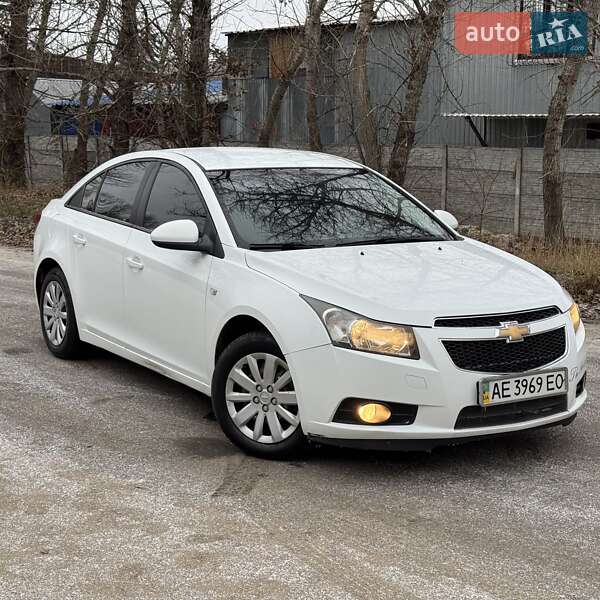 Седан Chevrolet Cruze 2011 в Дніпрі