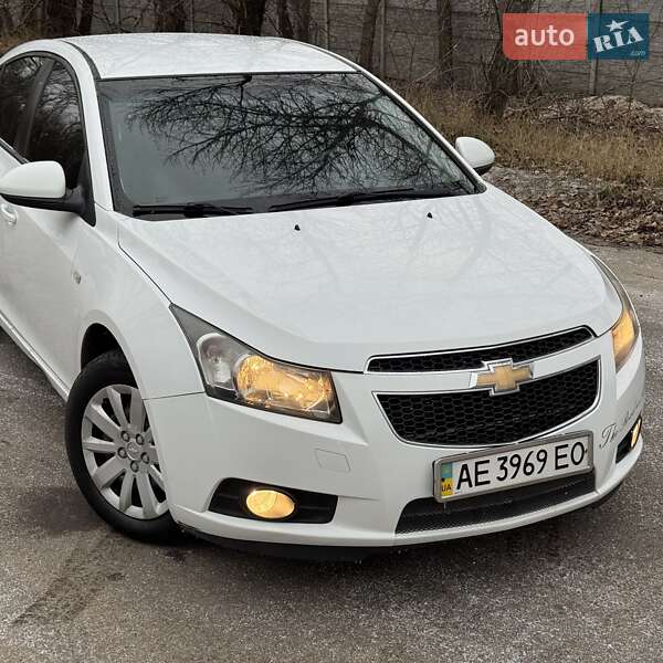 Седан Chevrolet Cruze 2011 в Дніпрі