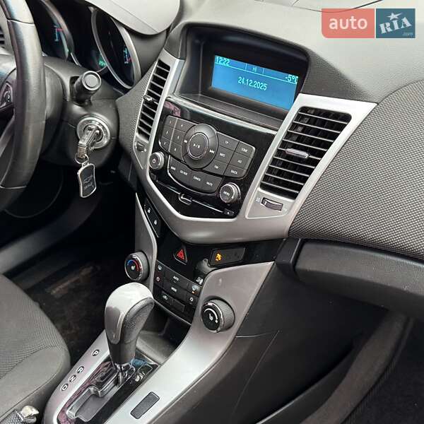 Седан Chevrolet Cruze 2011 в Дніпрі