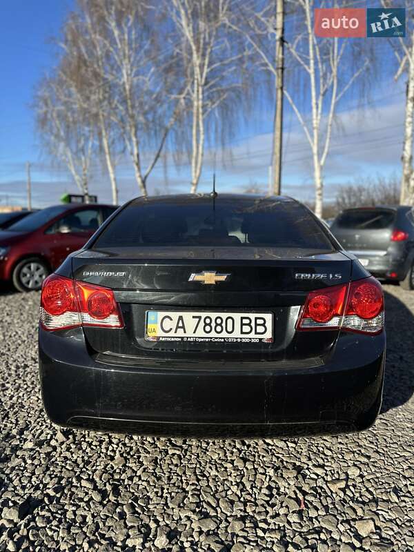 Седан Chevrolet Cruze 2010 в Смілі
