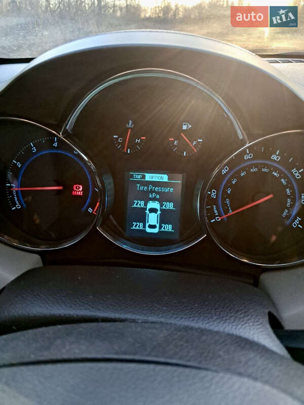 Седан Chevrolet Cruze 2013 в Киеве