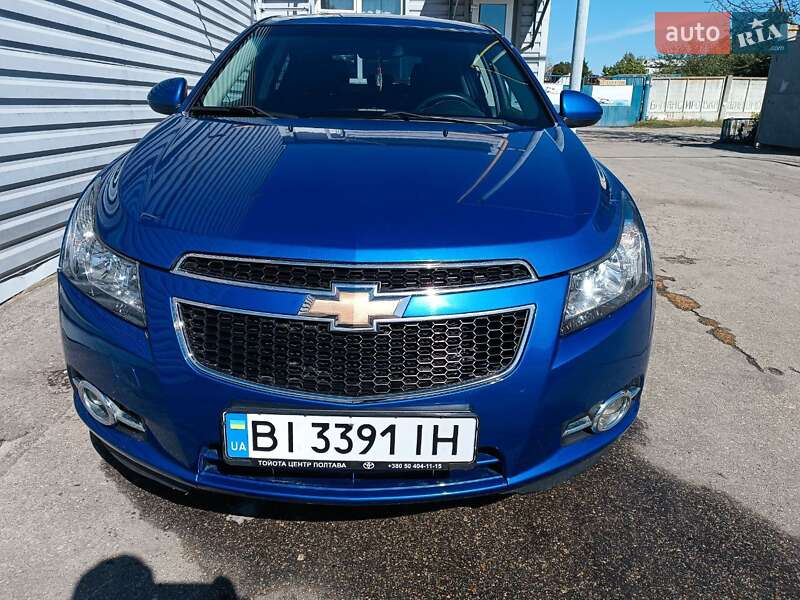 Хэтчбек Chevrolet Cruze 2011 в Полтаве