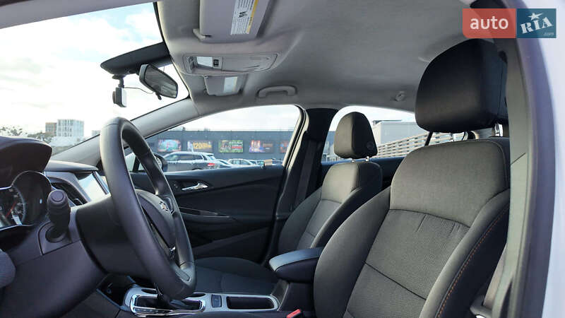 Седан Chevrolet Cruze 2017 в Киеве