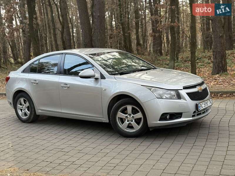 Седан Chevrolet Cruze 2012 в Нововолинську