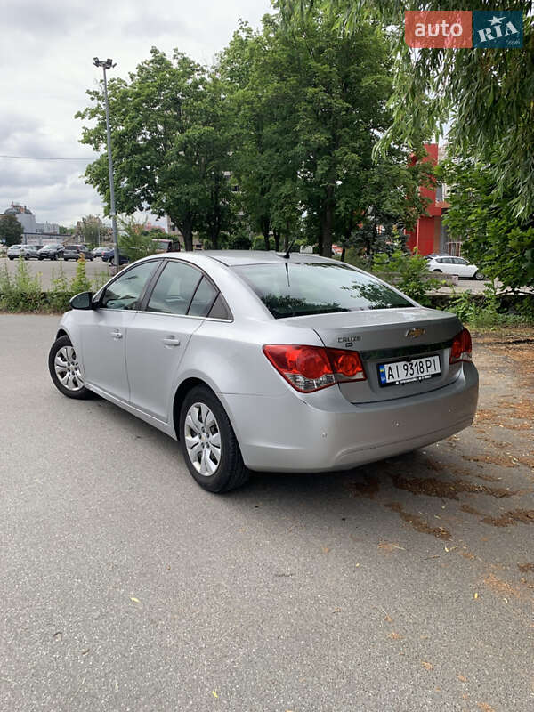 Седан Chevrolet Cruze 2012 в Киеве