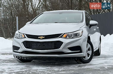 Седан Chevrolet Cruze 2017 в Дрогобыче