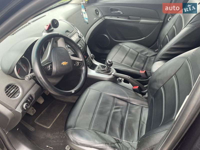 Хэтчбек Chevrolet Cruze 2012 в Львове