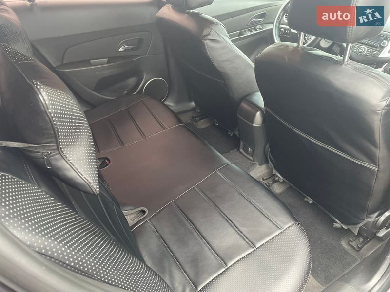 Хэтчбек Chevrolet Cruze 2012 в Львове