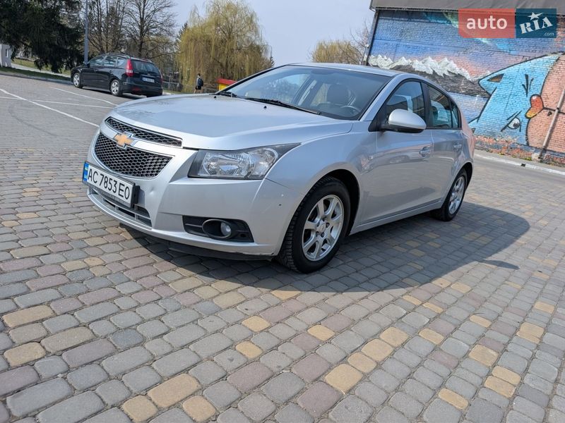 Хэтчбек Chevrolet Cruze 2012 в Луцке