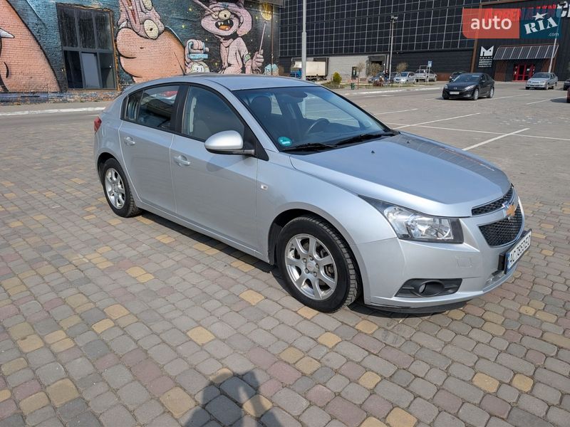 Хэтчбек Chevrolet Cruze 2012 в Луцке