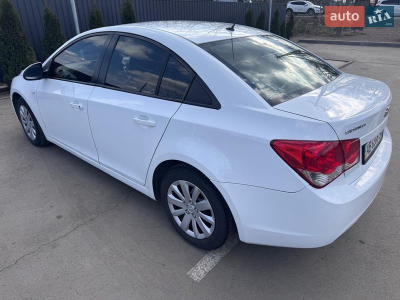 Седан Chevrolet Cruze 2011 в Виннице