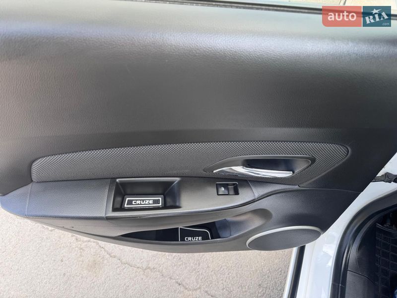 Седан Chevrolet Cruze 2011 в Виннице