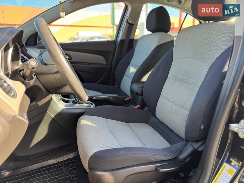Седан Chevrolet Cruze 2015 в Киеве