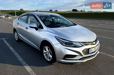Седан Chevrolet Cruze 2017 в Львове